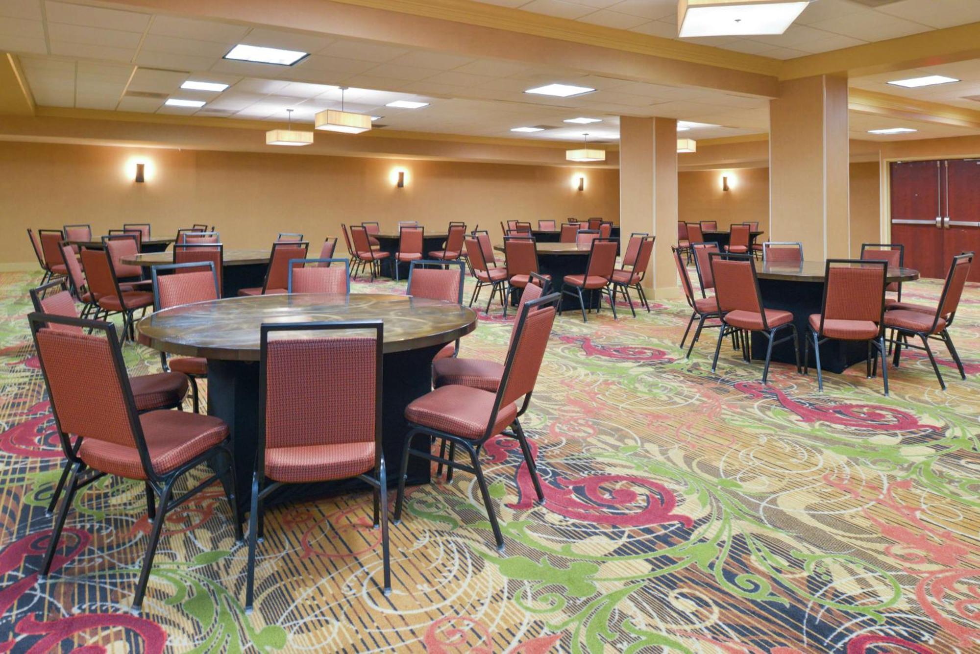 Hampton Inn Frederick Exterior photo