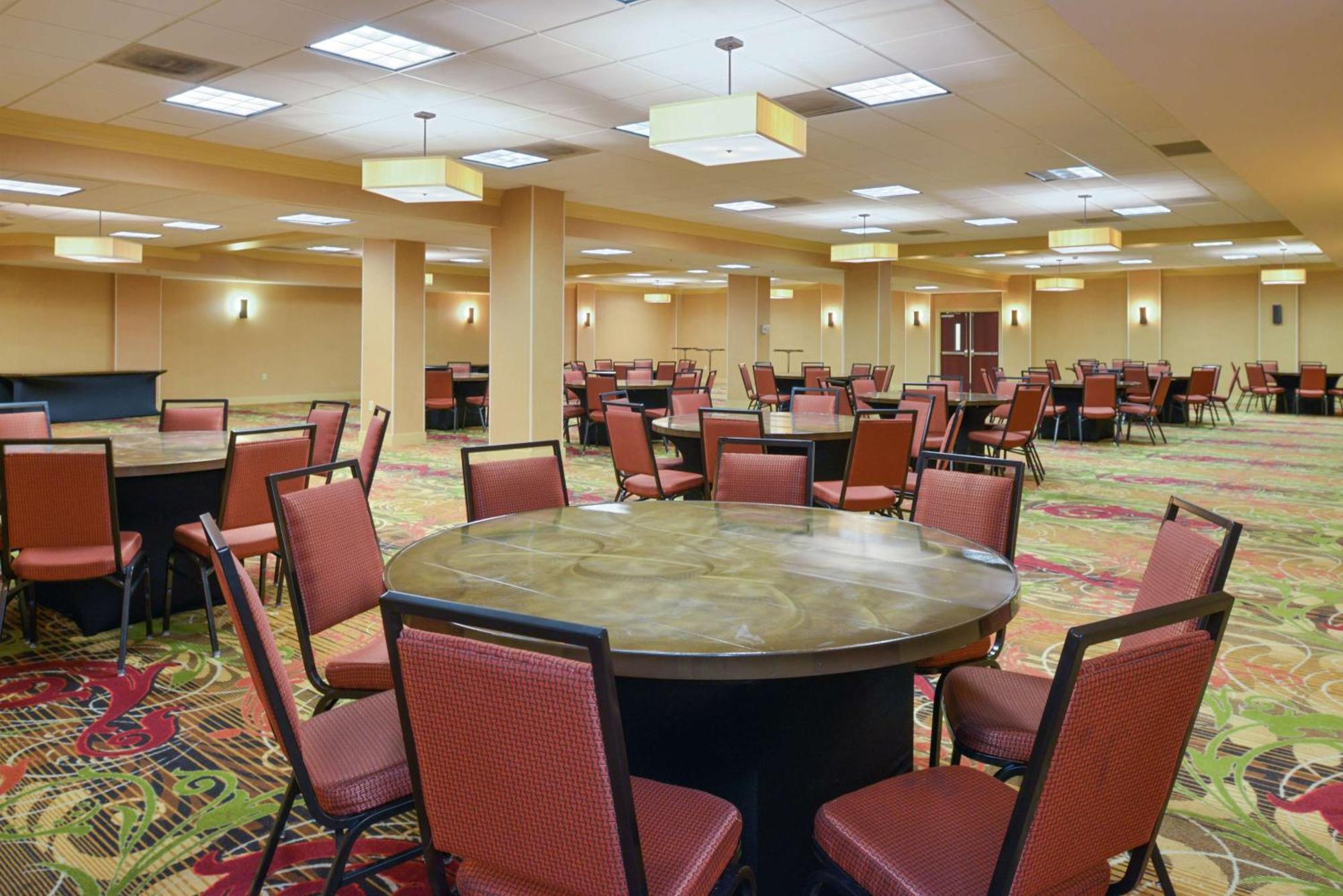 Hampton Inn Frederick Exterior photo